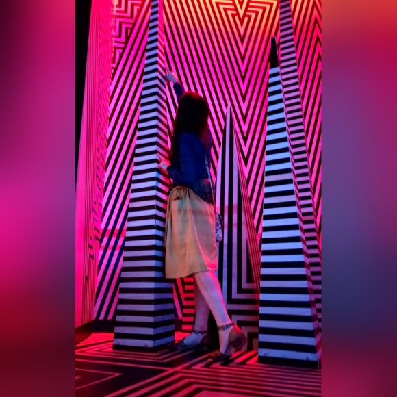 Meet your Posher, Brooke, Open to Offers on Clothing - Picture 2 of 8